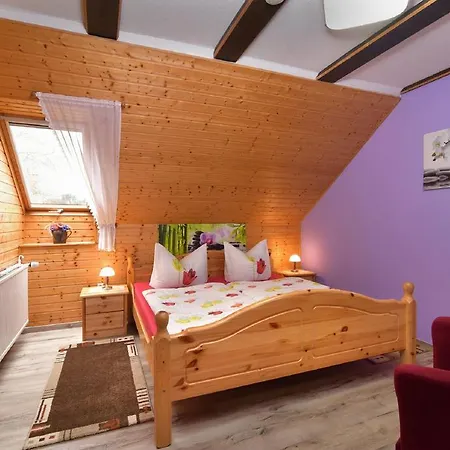 Ferienhaus-richter-fewo-ahorn *
